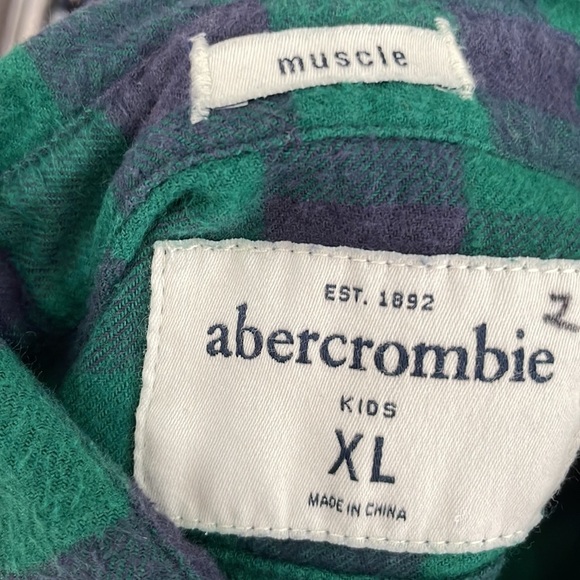 ABERCROMBIE & FITCH youth size X Large Green Flannel Long Sleeved Button Down - Picture 5 of 6